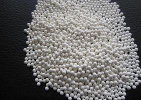 65氧化(hua)鋯(gao)珠